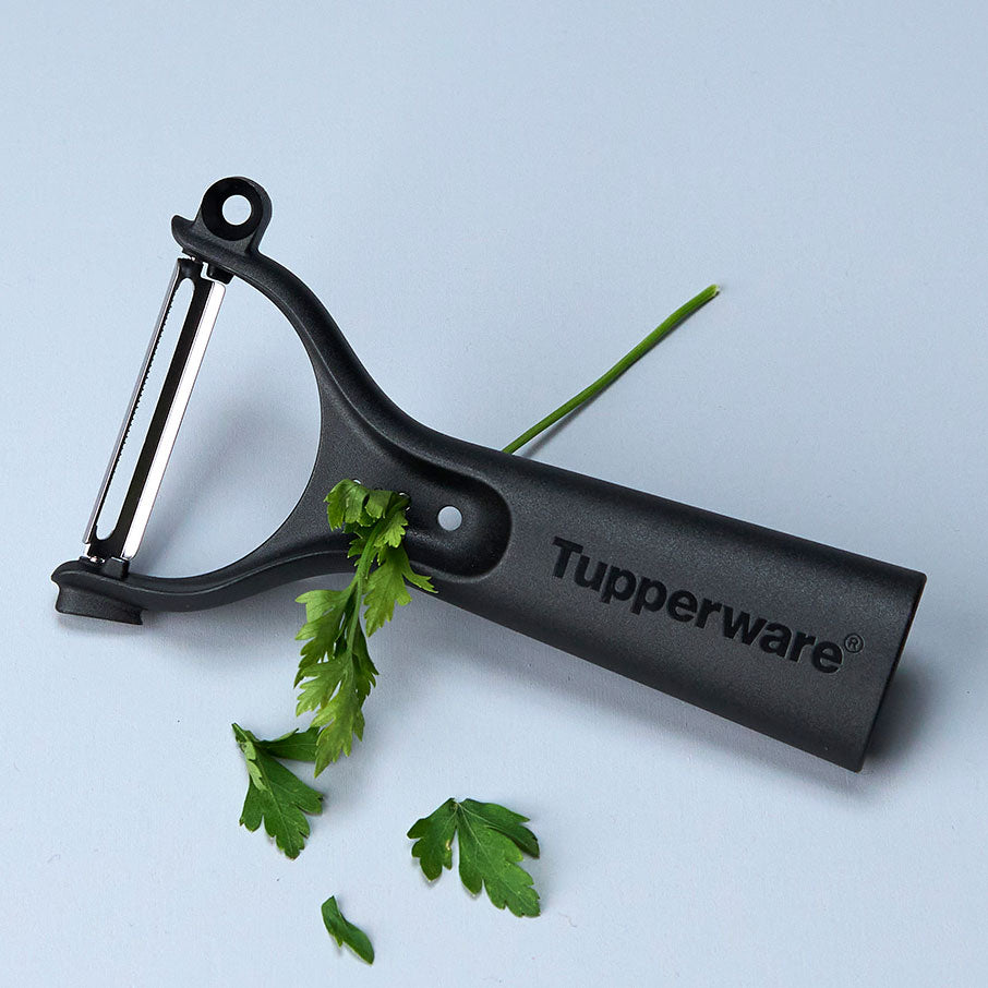 5-in-1 universal peeler jet black