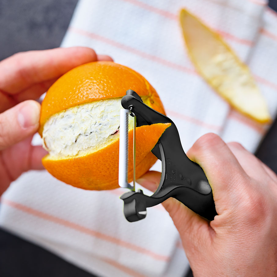 5-in-1 universal peeler jet black